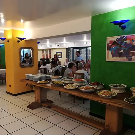 Nike Джардини-Наксос