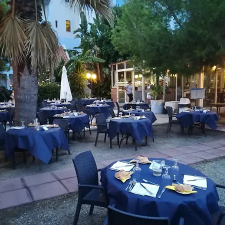 Nike Отель Джардини-Наксос