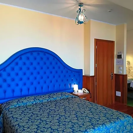 Nike Hotel Giardini-Naxos