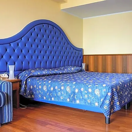 Nike Otel Giardini Naxos